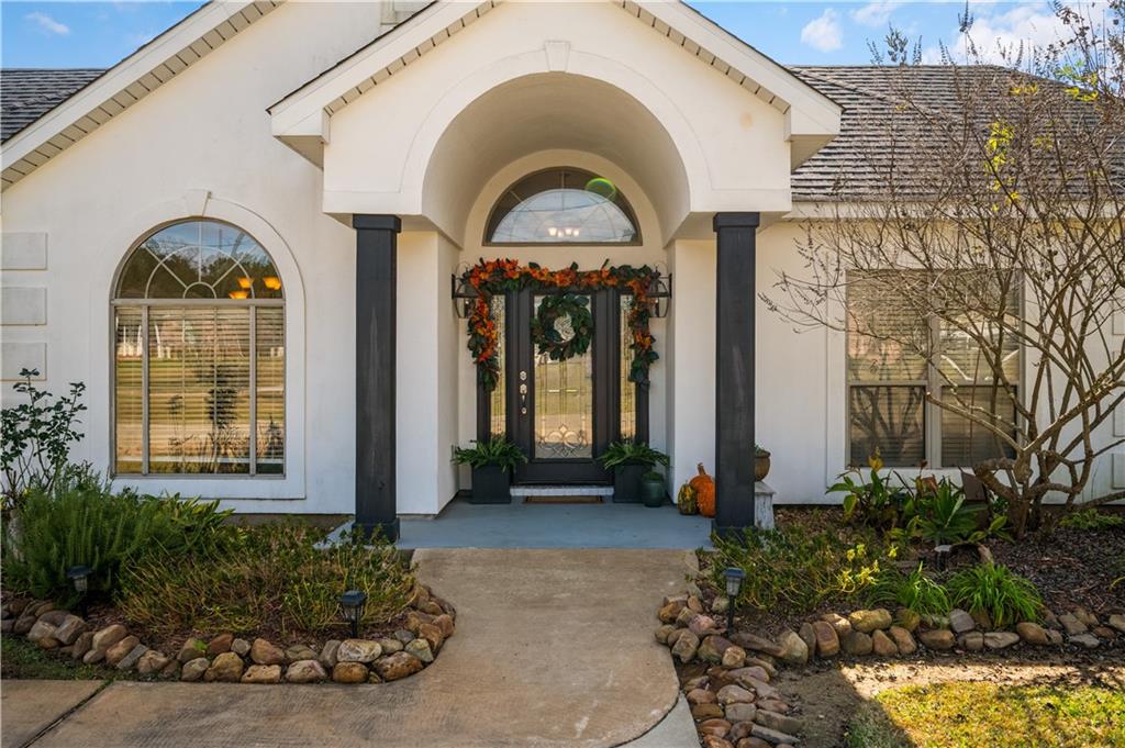 Homes for sale in Pineville, LA | 39 Bass Road, Pineville, LA 71360 | MLS# CN2531077