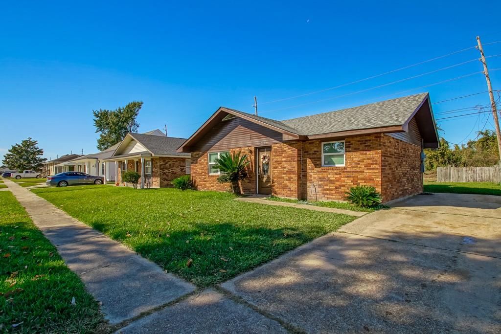 Homes for sale in Laplace, LA | 2801 Yorktowne Dr, Laplace, LA 70068 | MLS# NO2531163