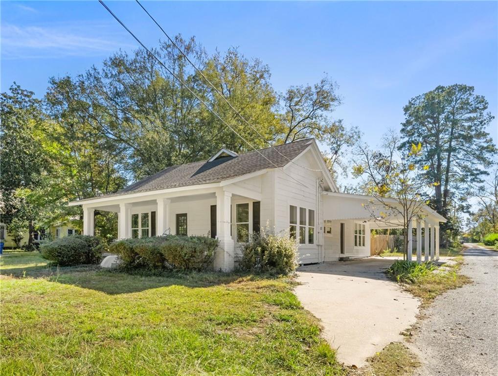 Homes for sale in Winnfield, LA | 1100 Maple Street, Winnfield, LA 71483 | MLS# CN2531234