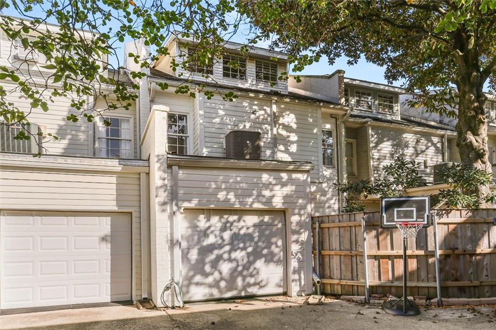 Homes for sale in New Orleans, LA | 1208 Aline Street, New Orleans, LA 70115 | MLS# NO2531252