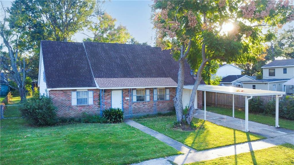 Homes for sale in Laplace, LA | 404 Lacour Dr, Laplace, LA 70068 | MLS# NO2530716