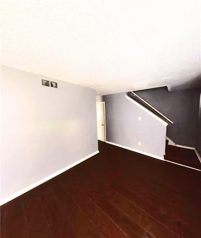 Homes for sale in New Orleans, LA | 27 Pinewood Court, New Orleans, LA 70114 | MLS# NO2531342