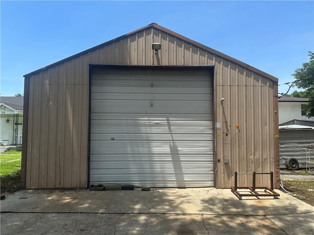 Homes for sale in Metairie, LA | 700 Orion Avenue, Metairie, LA 70005 | MLS# NO2531463