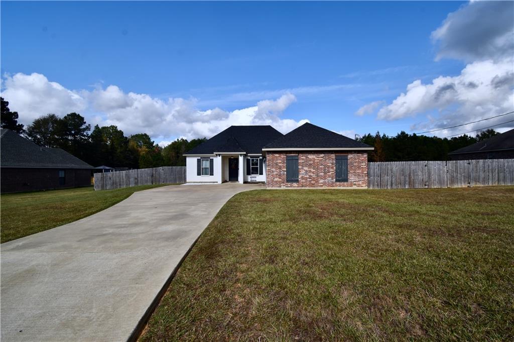 Homes for sale in Pollock, LA | 196 Airbase Road, Pollock, LA 71467 | MLS# CN2531449