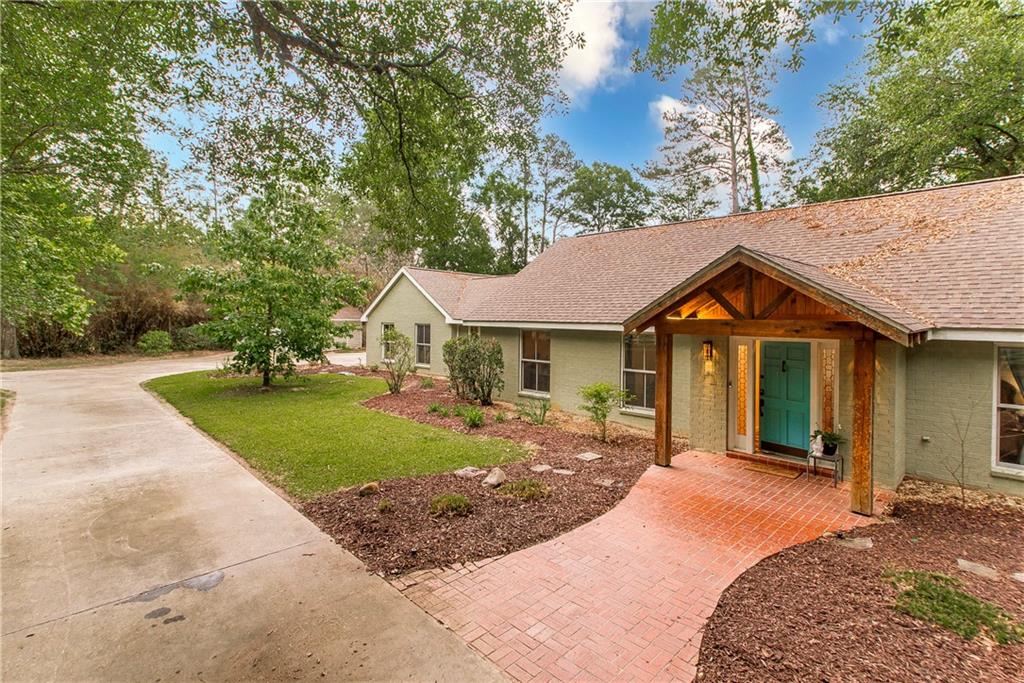 Homes for sale in Hammond, LA | 156 Oak Hollow Dr, Hammond, LA 70401 | MLS# NO2531765