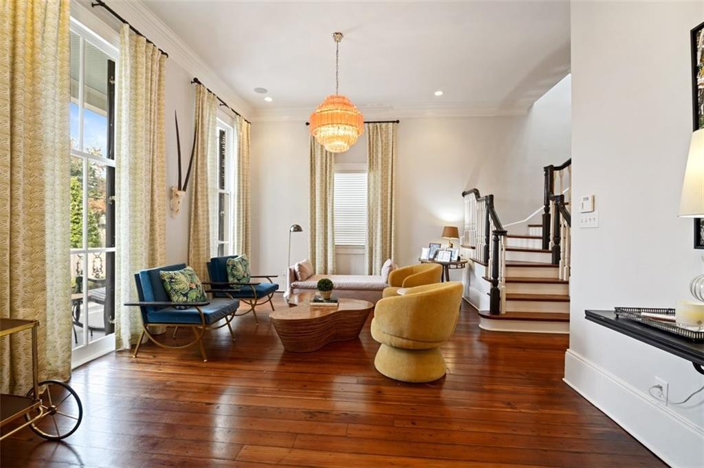 Homes for sale in New Orleans, LA | 927 Valence Street, New Orleans, LA 70115 | MLS# NO2529684