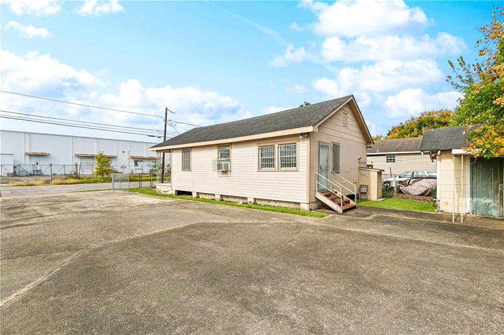 Homes for sale in New Orleans, LA | 930 Thayer Street, New Orleans, LA 70114 | MLS# NO2526981