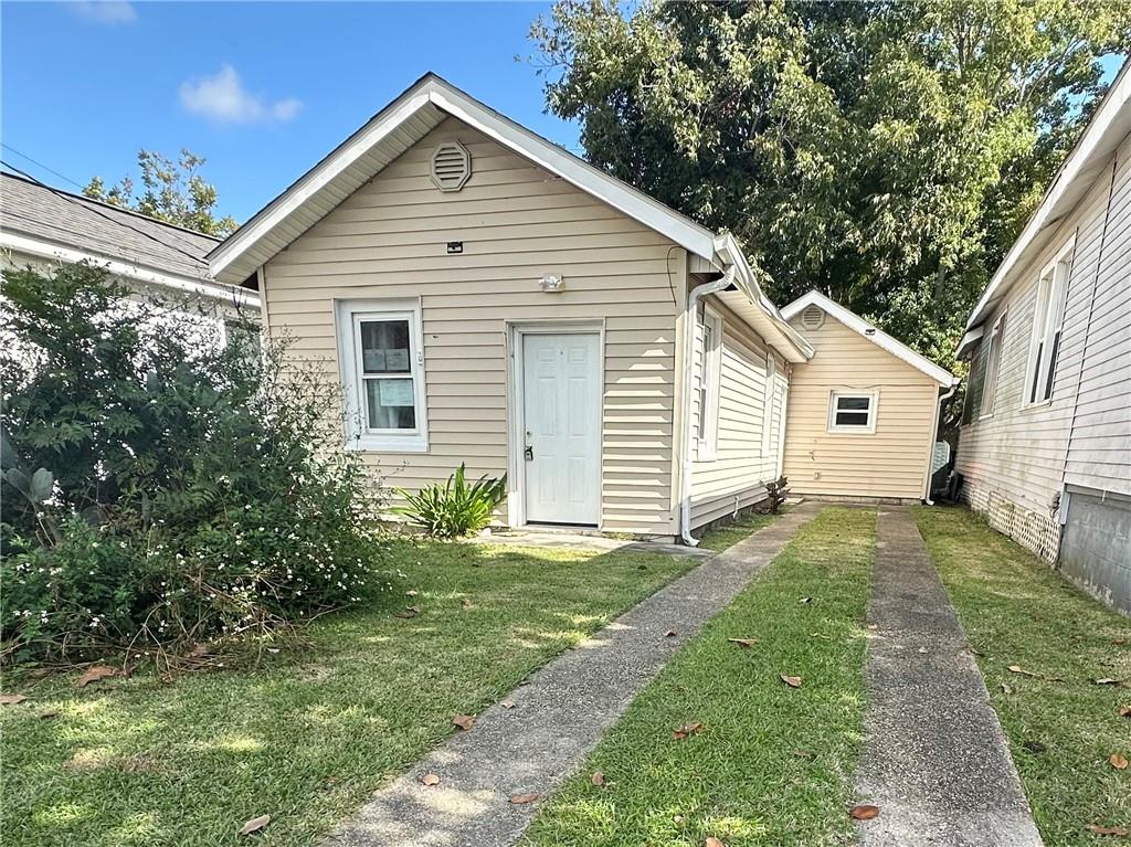 Homes for sale in Marrero, LA | 829 Avenue B Avenue, Marrero, LA 70072 | MLS# NO2532038