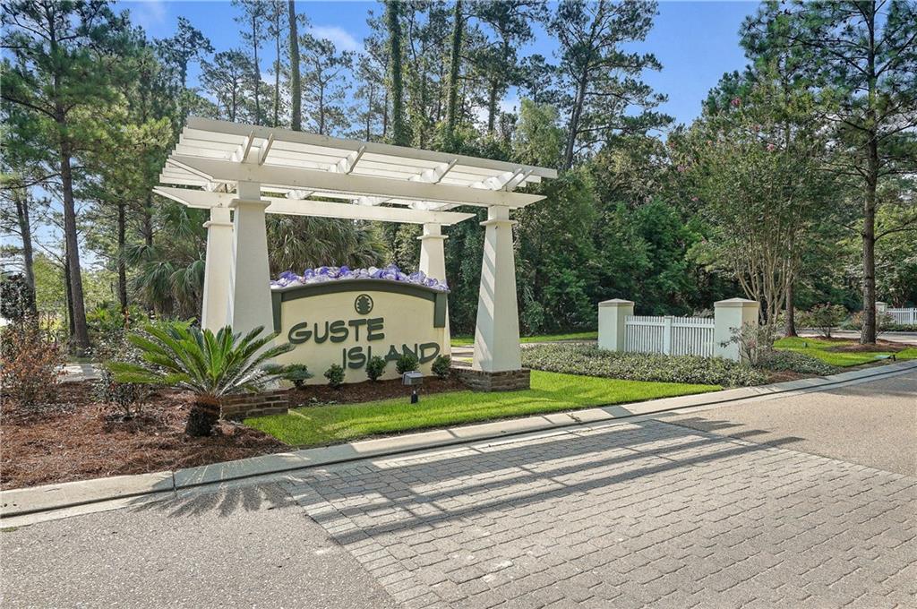 Homes for sale in Madisonville, LA | 2024 White Dove Dr, Madisonville, LA 70447 | MLS# NO2532080