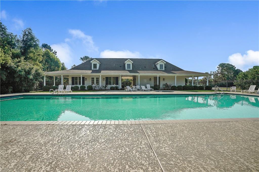 Homes for sale in Madisonville, LA | 2024 White Dove Dr, Madisonville, LA 70447 | MLS# NO2532080