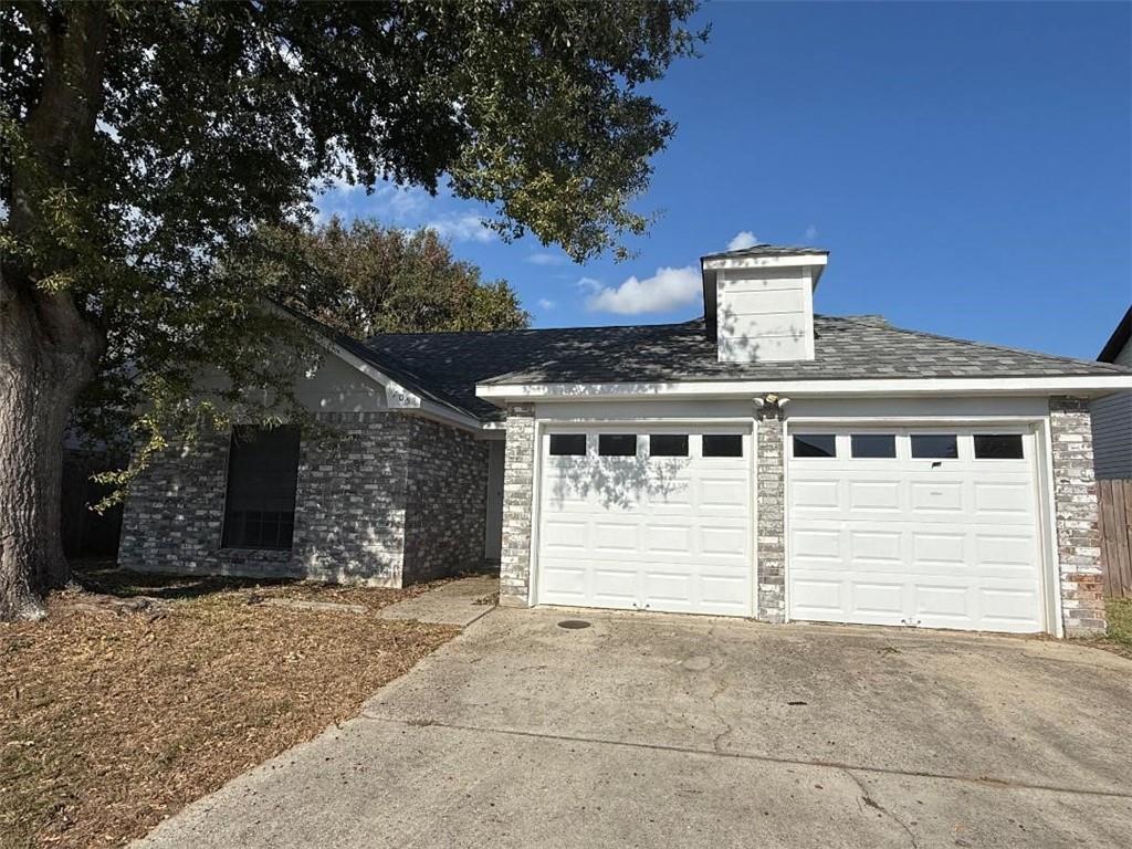 Homes for sale in Laplace, LA | 705 Lemoyne Dr, Laplace, LA 70068 | MLS# NO2532316