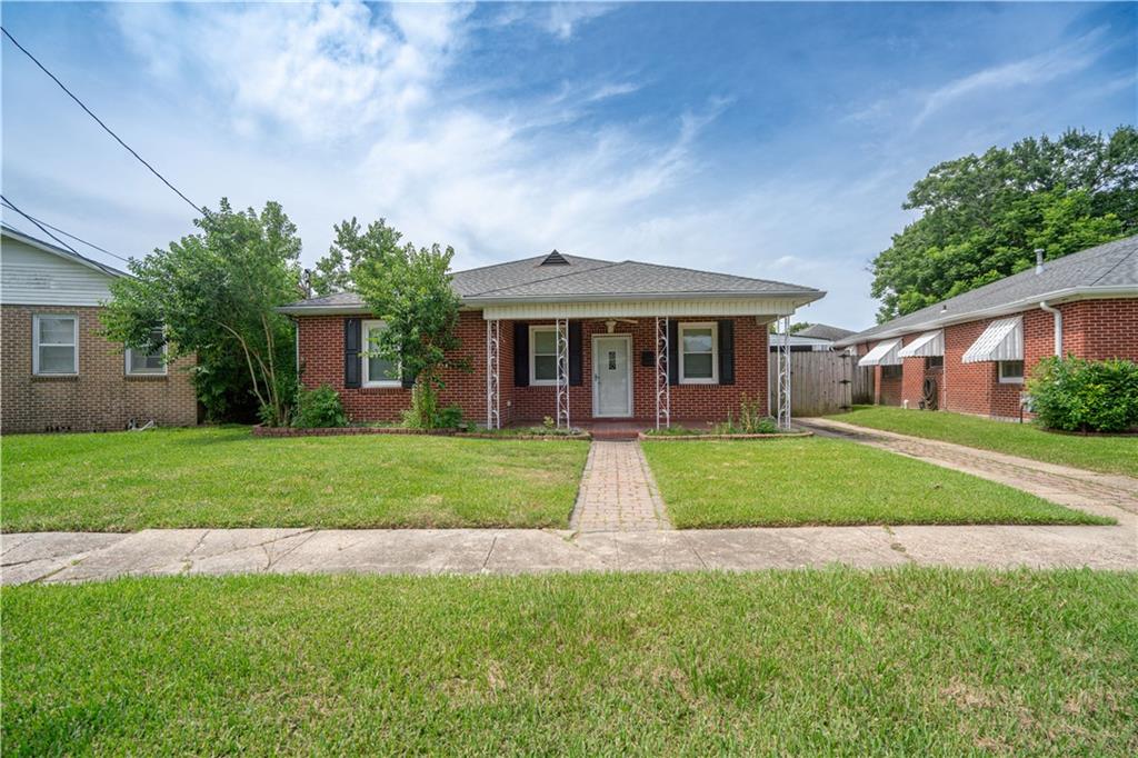 Homes for sale in Jefferson, LA | 526 Honore Dr, Jefferson, LA 70121 | MLS# NO2532366
