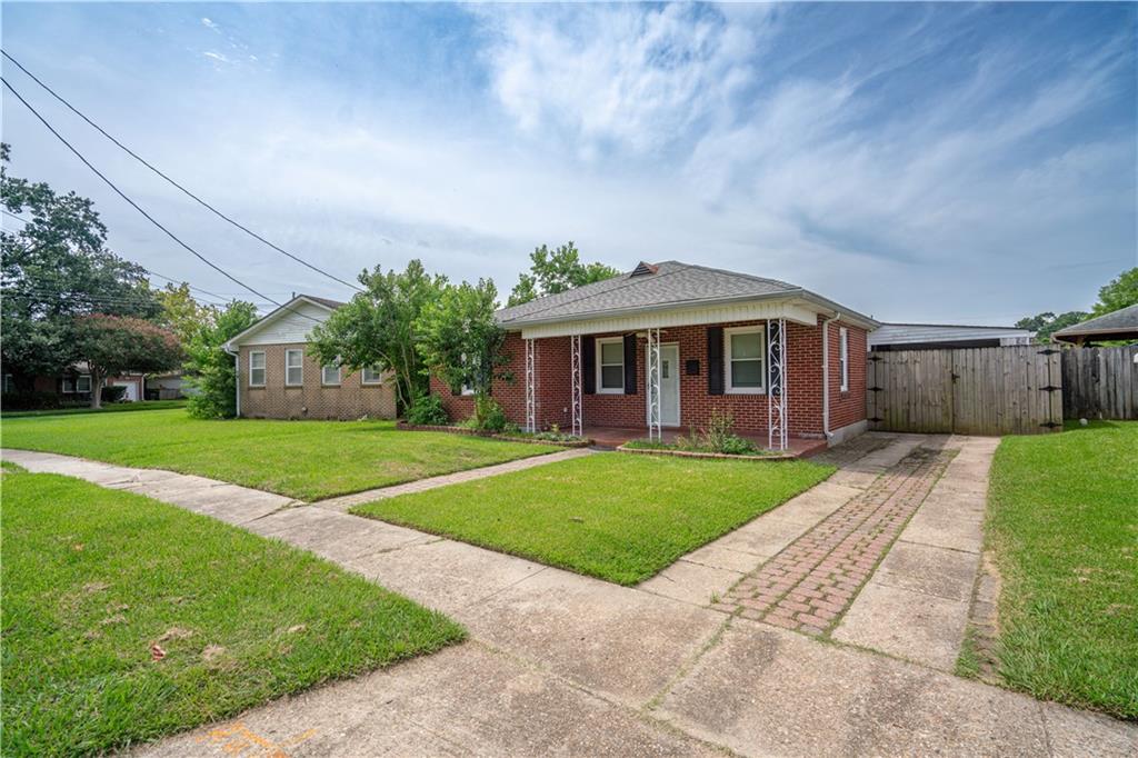 Homes for sale in Jefferson, LA | 526 Honore Dr, Jefferson, LA 70121 | MLS# NO2532366
