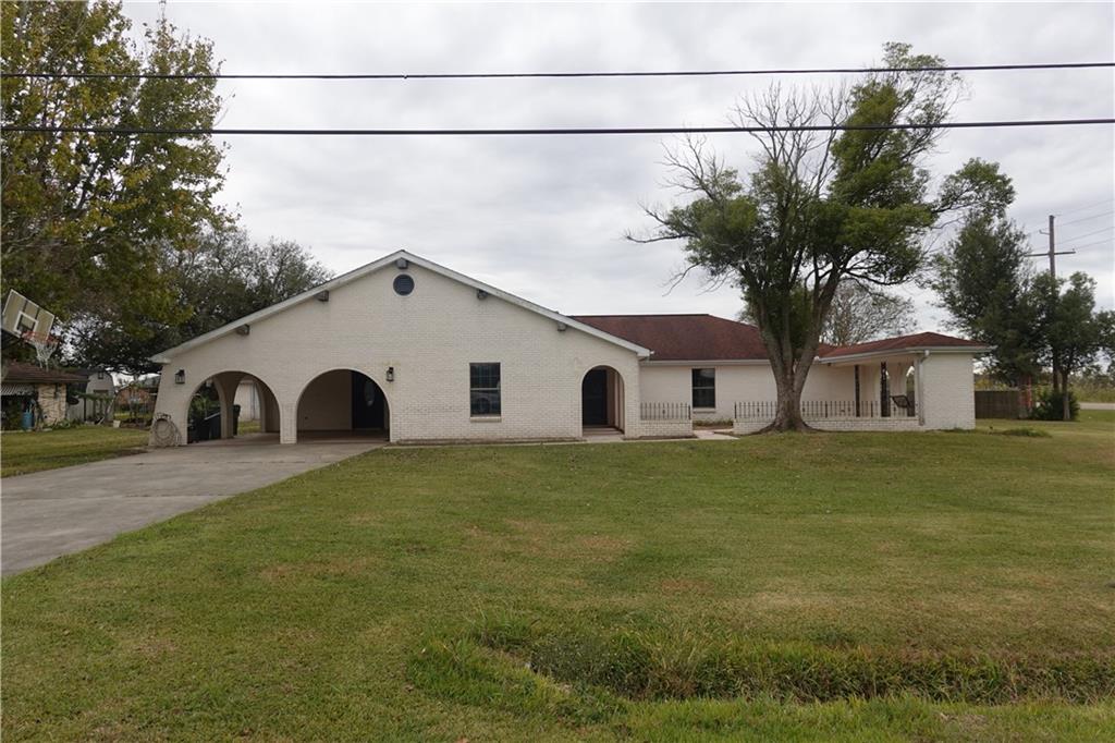 Homes for sale in Des Allemands, LA | 102 Pleasant Valley Dr, Des Allemands, LA 70030 | MLS# NO2532132