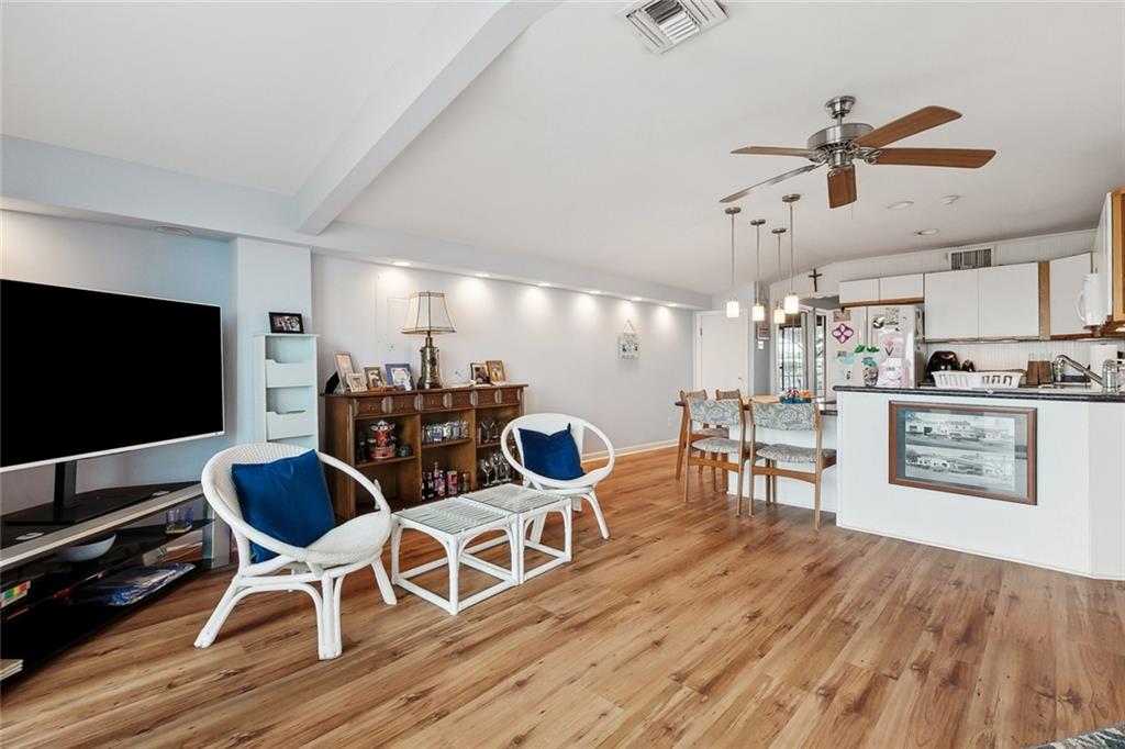 Homes for sale in New Orleans, LA | 8004 Breakwater Dr, New Orleans, LA 70124 | MLS# NO2532691