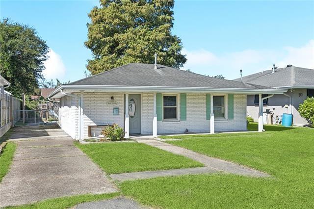 Homes for sale in Harahan, LA | 420 Roseland Parkway, Harahan, LA 70123 | MLS# NO2532814