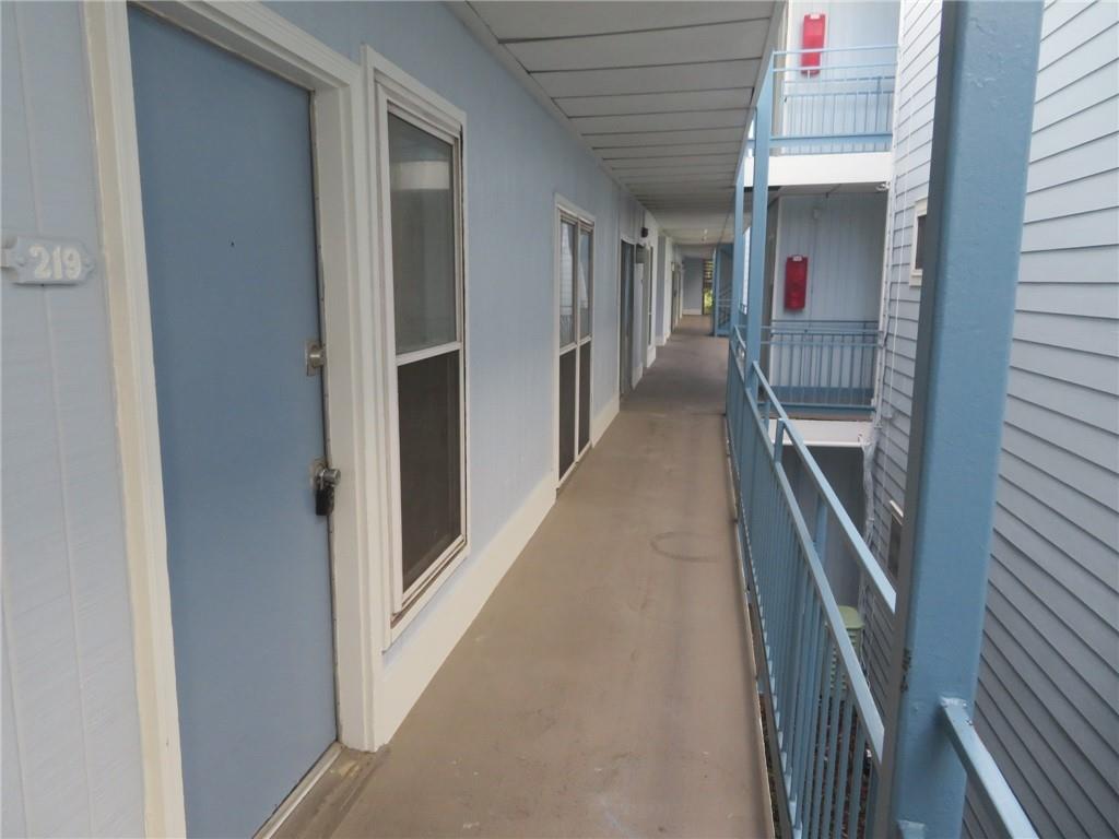 Homes for sale in New Orleans, LA | 318 Lake Marina Avenue #219, New Orleans, LA 70124 | MLS# NO2532831