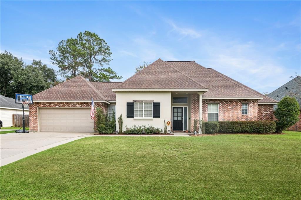 Homes for sale in Mandeville, LA | 1824 Palmer Court, Mandeville, LA 70448 | MLS# NO2532936