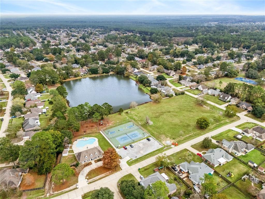 Homes for sale in Mandeville, LA | 1824 Palmer Court, Mandeville, LA 70448 | MLS# NO2532936