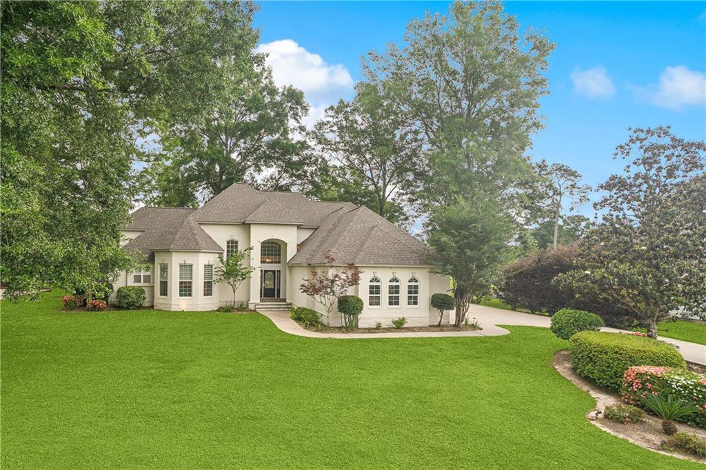 Homes for sale in Abita Springs, LA | 733 Plantation Dr, Abita Springs, LA 70420 | MLS# NO2533176