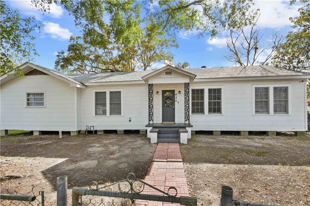 Homes for sale in Bogalusa, LA | 626 Caston Street, Bogalusa, LA 70427 | MLS# NO2531291