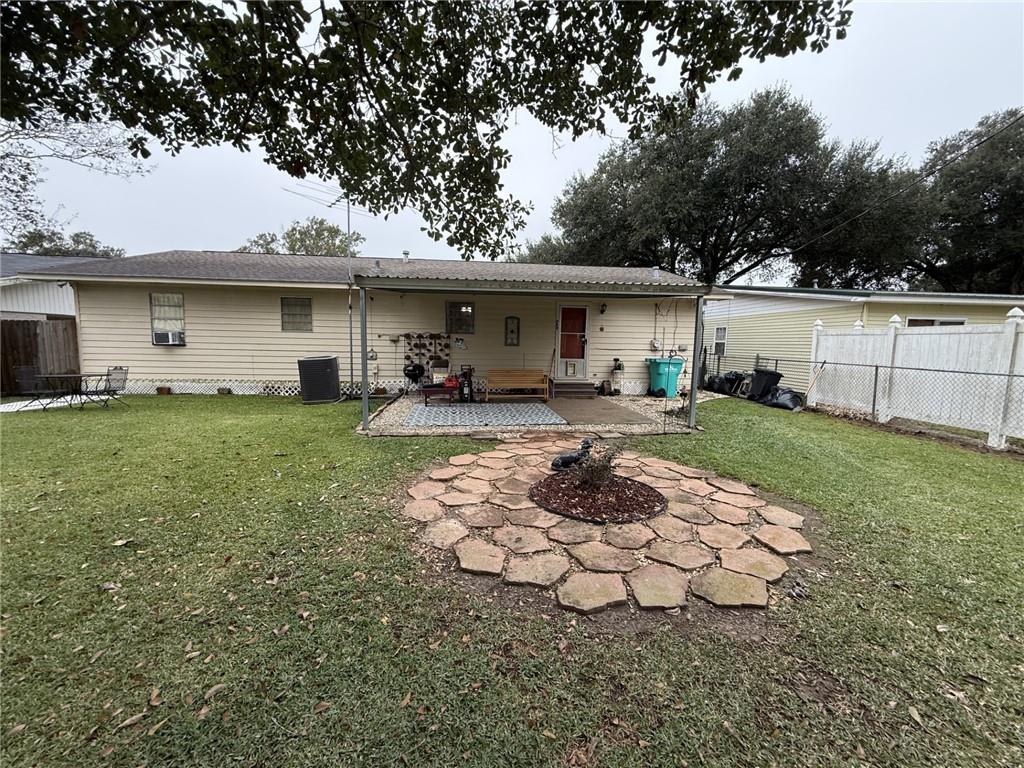 Homes for sale in Ville Platte, LA | 841 Louisiana Avenue, Ville Platte, LA 70586 | MLS# CN2533177