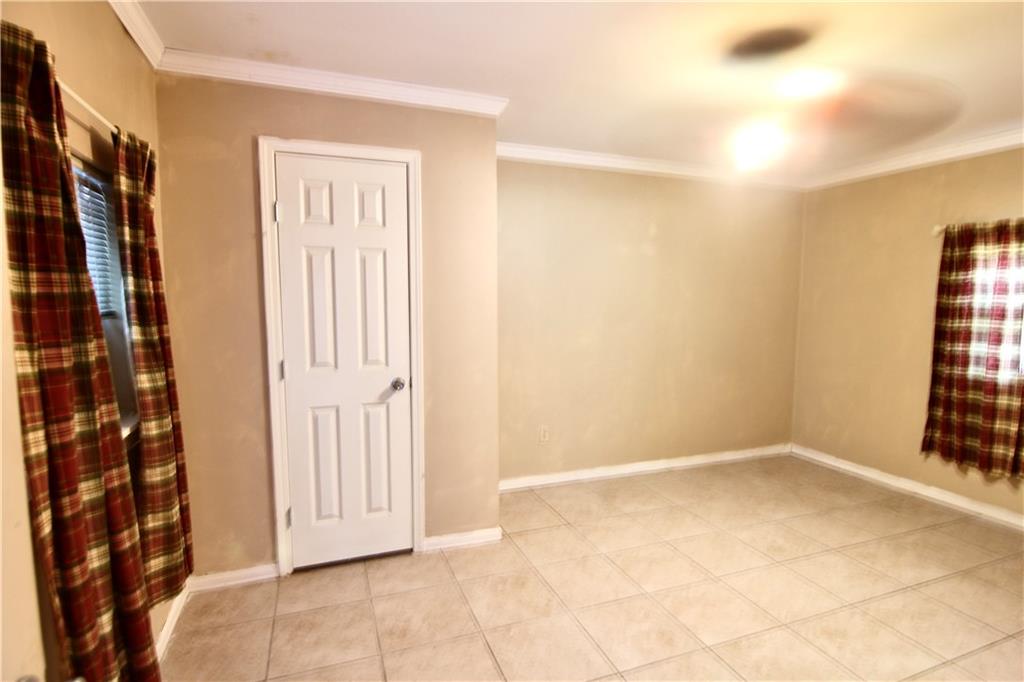 Homes for sale in Metairie, LA | 213 Transcontinental Dr, Metairie, LA 70001 | MLS# NO2533199