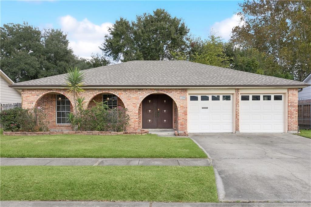 Homes for sale in Metairie, LA | 1209 Colony Pl, Metairie, LA 70003 | MLS# NO2533213