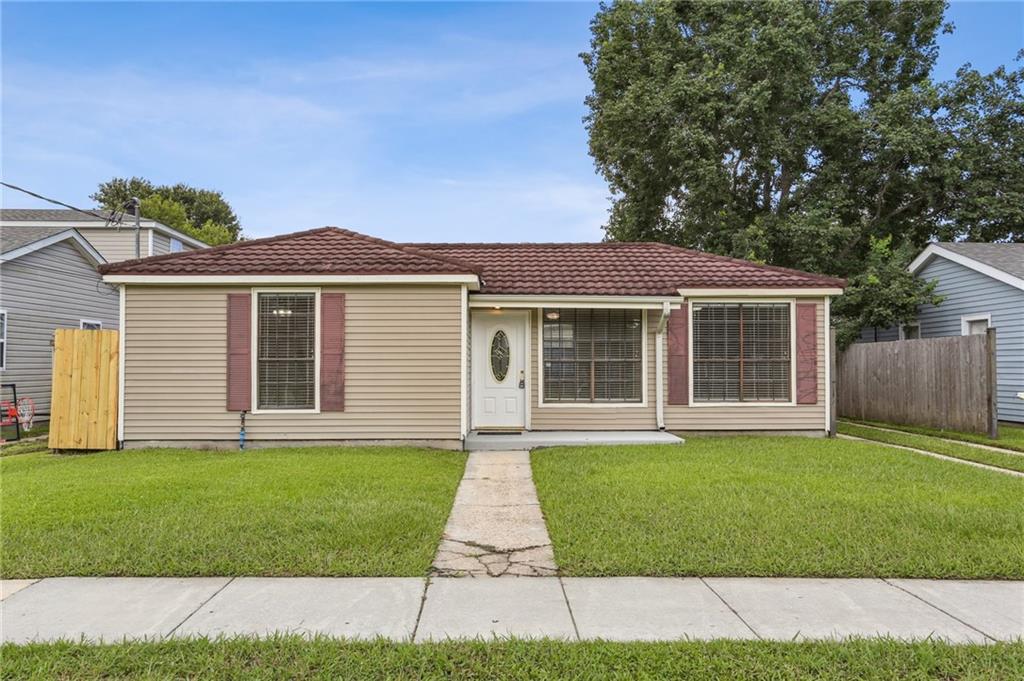 Homes for sale in Chalmette, LA | 2928 Palmetto Street, Chalmette, LA 70043 | MLS# NO2533458