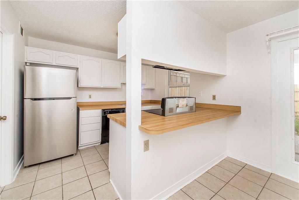 Homes for sale in Destrehan, LA | 305 Ormond Meadows Dr #B, Destrehan, LA 70047 | MLS# NO2533433