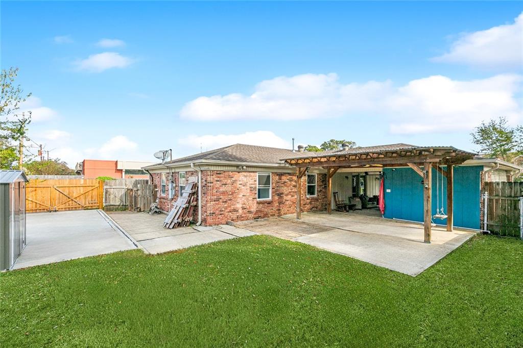 Homes for sale in Terrytown, LA | 700 Heritage Avenue, Terrytown, LA 70056 | MLS# NO2533444