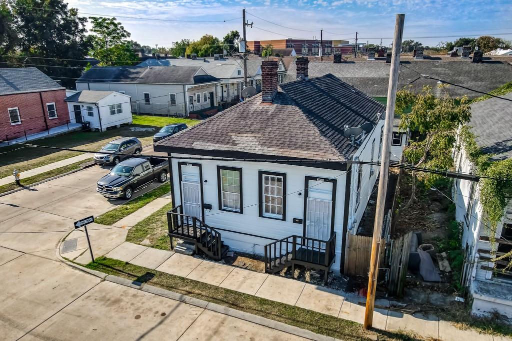 Homes for sale in New Orleans, LA | 2600 02 1st Street, New Orleans, LA 70113 | MLS# NO2533505