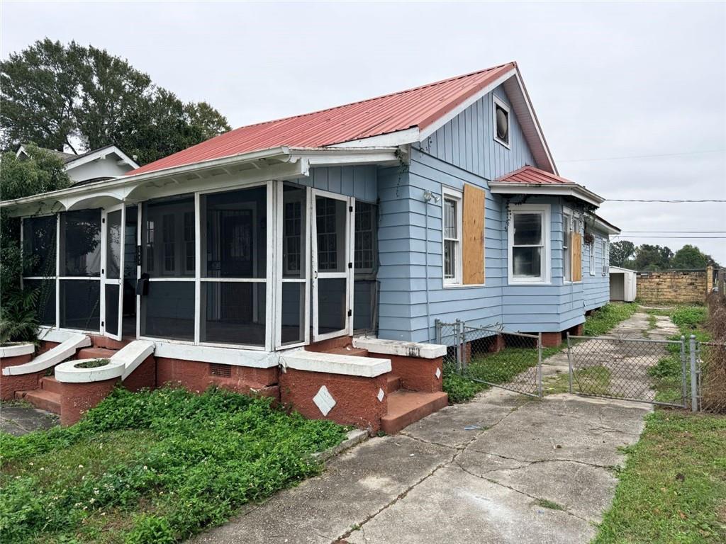 Homes for sale in New Orleans, LA | 1600 Bodenger Boulevard, New Orleans, LA 70114 | MLS# NO2534164