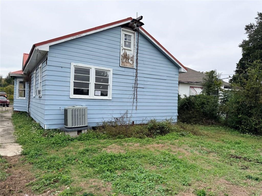 Homes for sale in New Orleans, LA | 1600 Bodenger Boulevard, New Orleans, LA 70114 | MLS# NO2534164