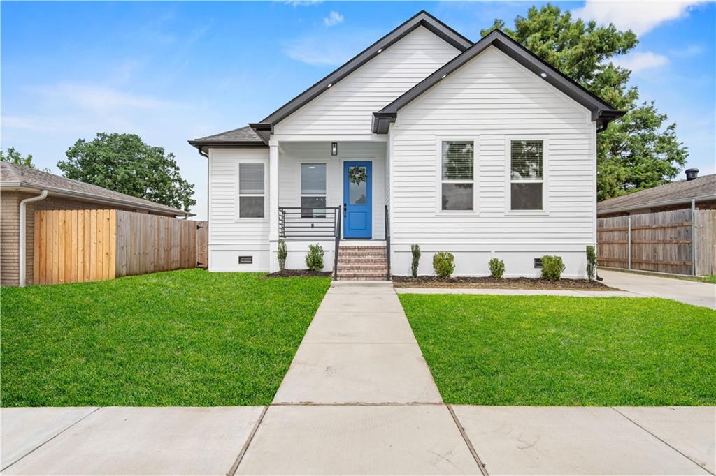 Homes for sale in Chalmette, LA | 3312 Dauterive Dr, Chalmette, LA 70043 | MLS# NO2534452