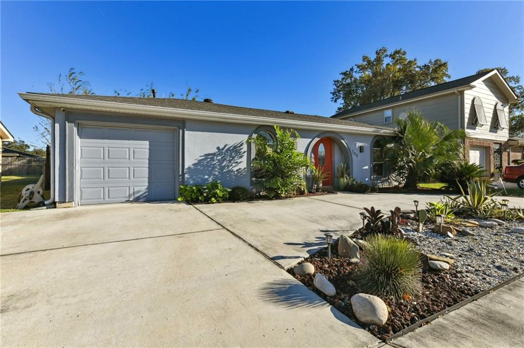 Homes for sale in Destrehan, LA | 308 River Oaks Dr, Destrehan, LA 70047 | MLS# NO2535069