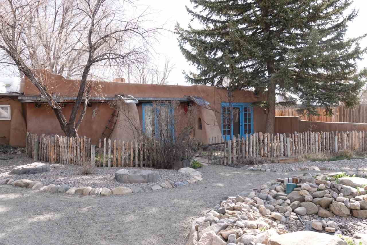 Taos, New Mexico Real Estate Ranchos de Taos