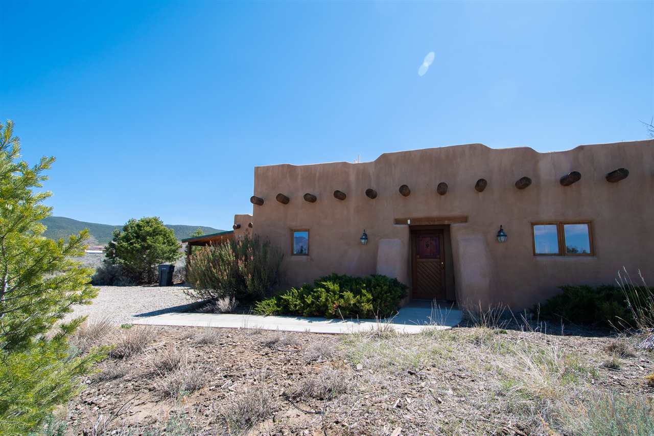 Taos, New Mexico Real Estate Ranchos de Taos