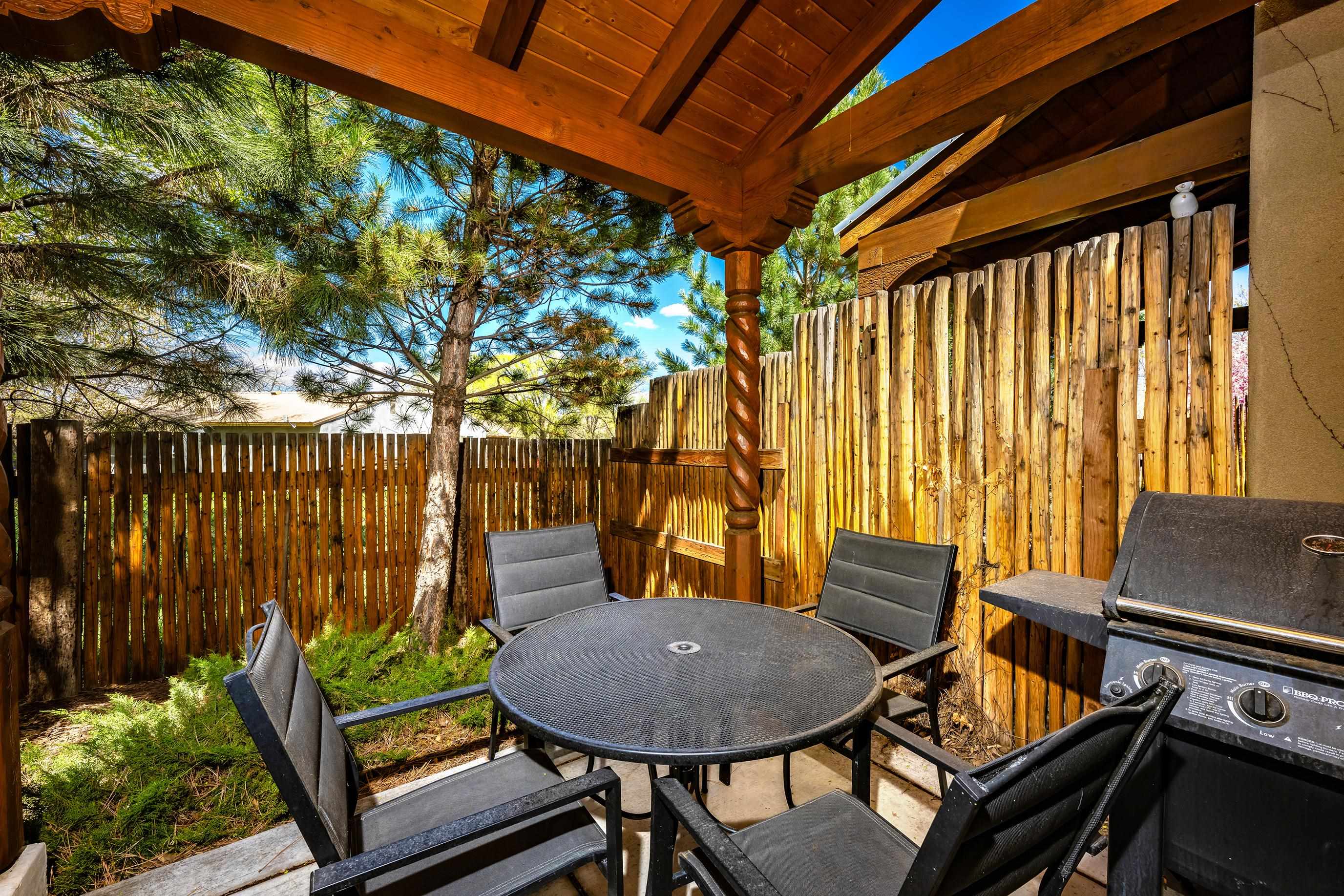 406A Apache Street, Taos, NM 87571 (MLS 111711) Taos Homes Real Estate