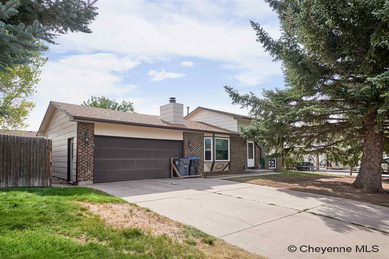 Single Family Homes for Sale at Cheyenne, Wyoming United ...