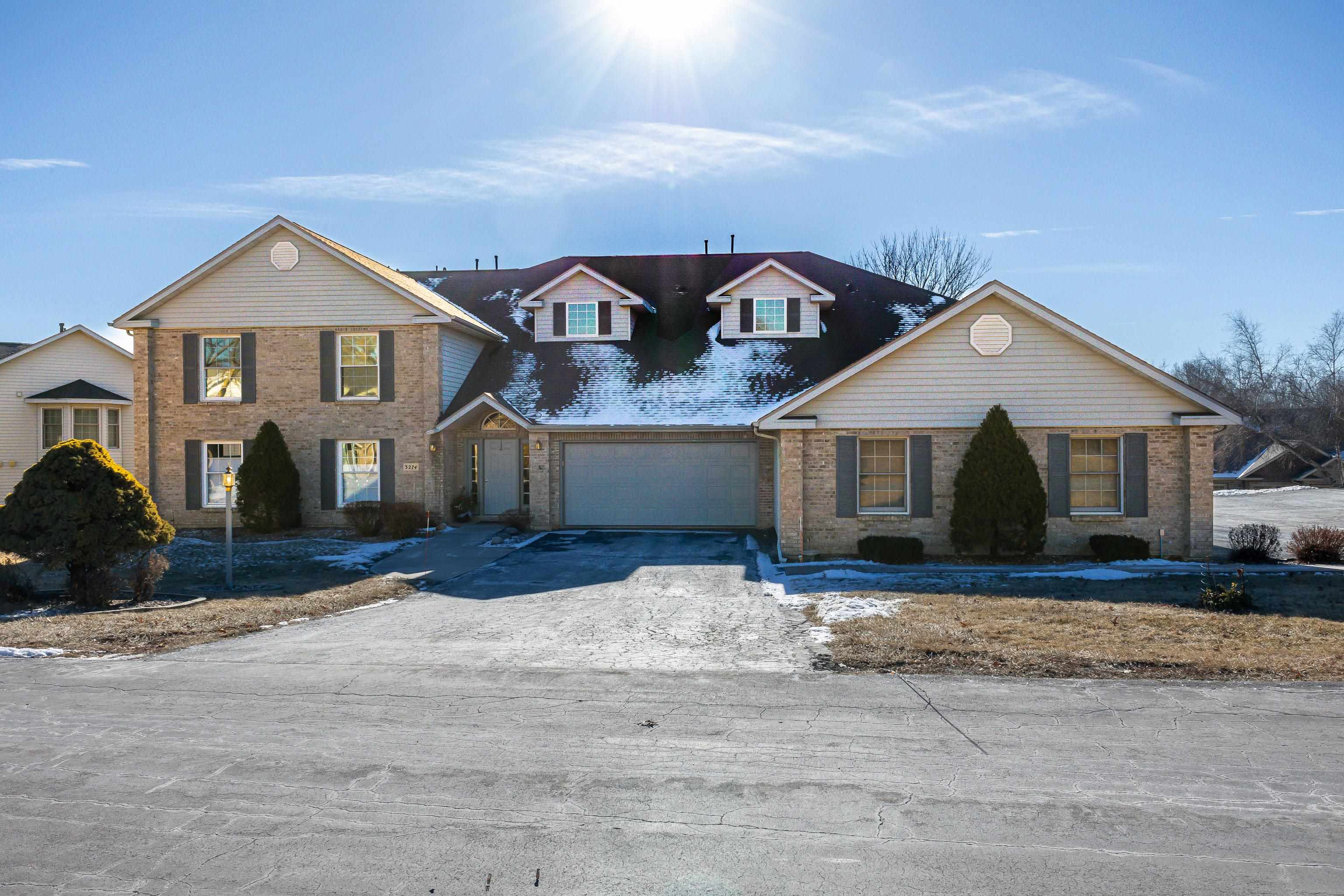Lake Ridge, Dubuque, Iowa 52003, 2 Bedrooms Bedrooms, ,2 BathroomsBathrooms,Residential,Condo,Lake Ridge,21369