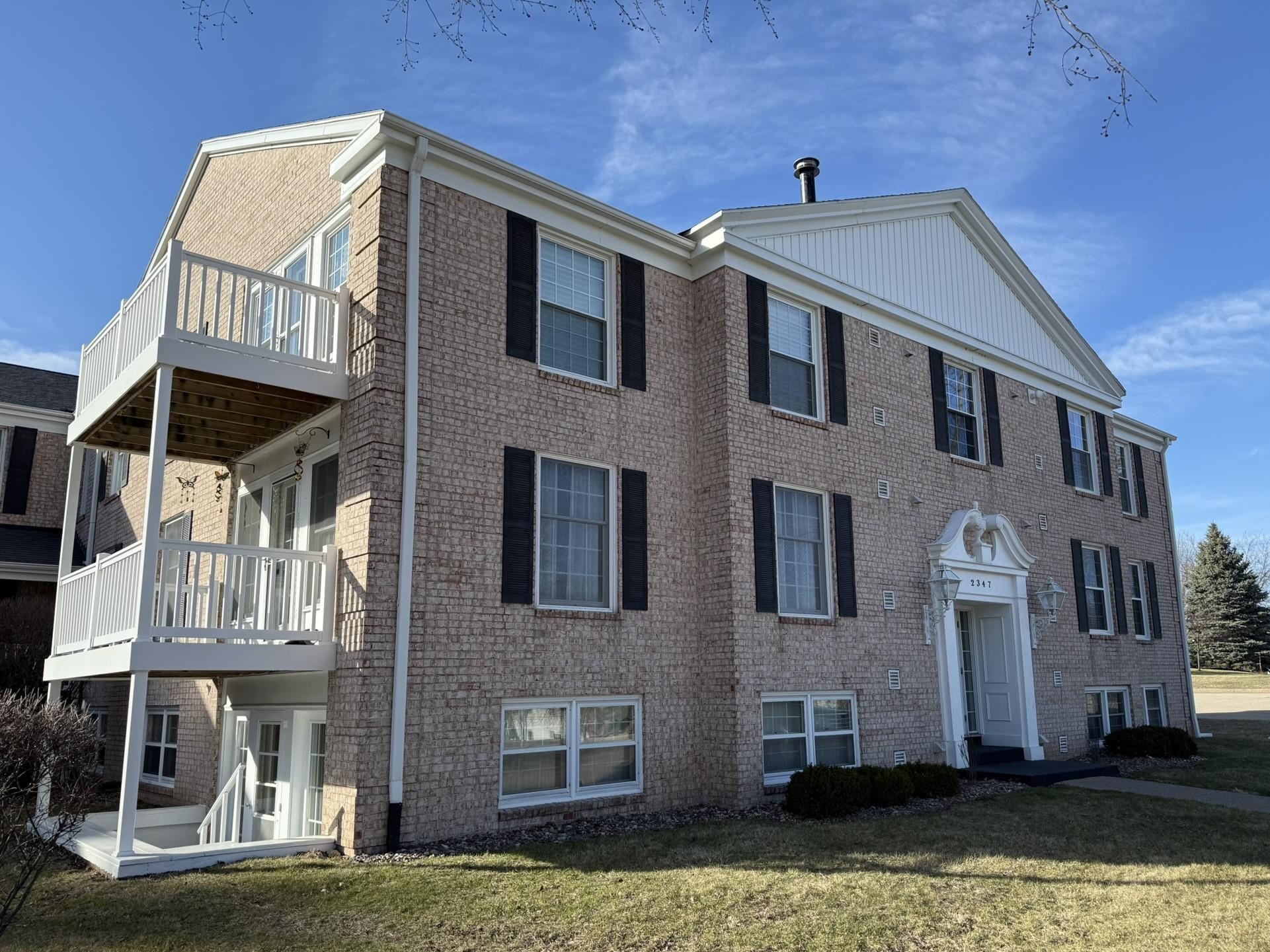 Coventry, Dubuque, Iowa 52001, 2 Bedrooms Bedrooms, ,2 BathroomsBathrooms,Residential,Condo,Coventry,21423