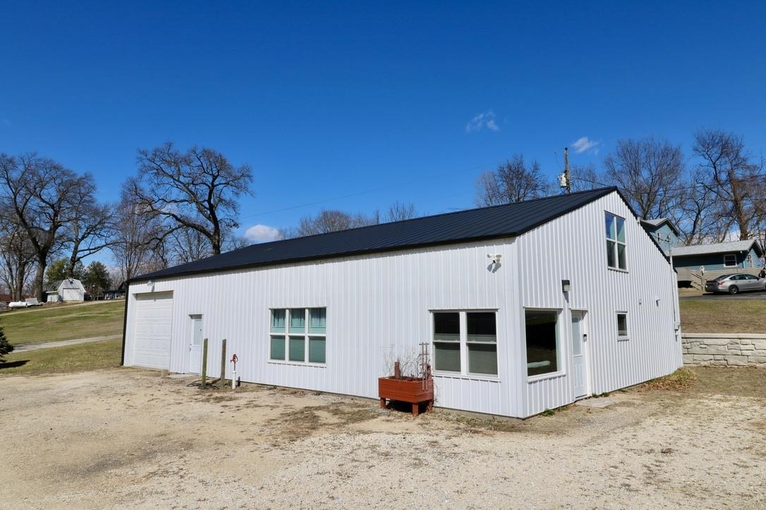 Wakasu, Dubuque, Iowa 52003, 2 Bedrooms Bedrooms, ,2 BathroomsBathrooms,Residential,Single Family - Detached,Wakasu,21480