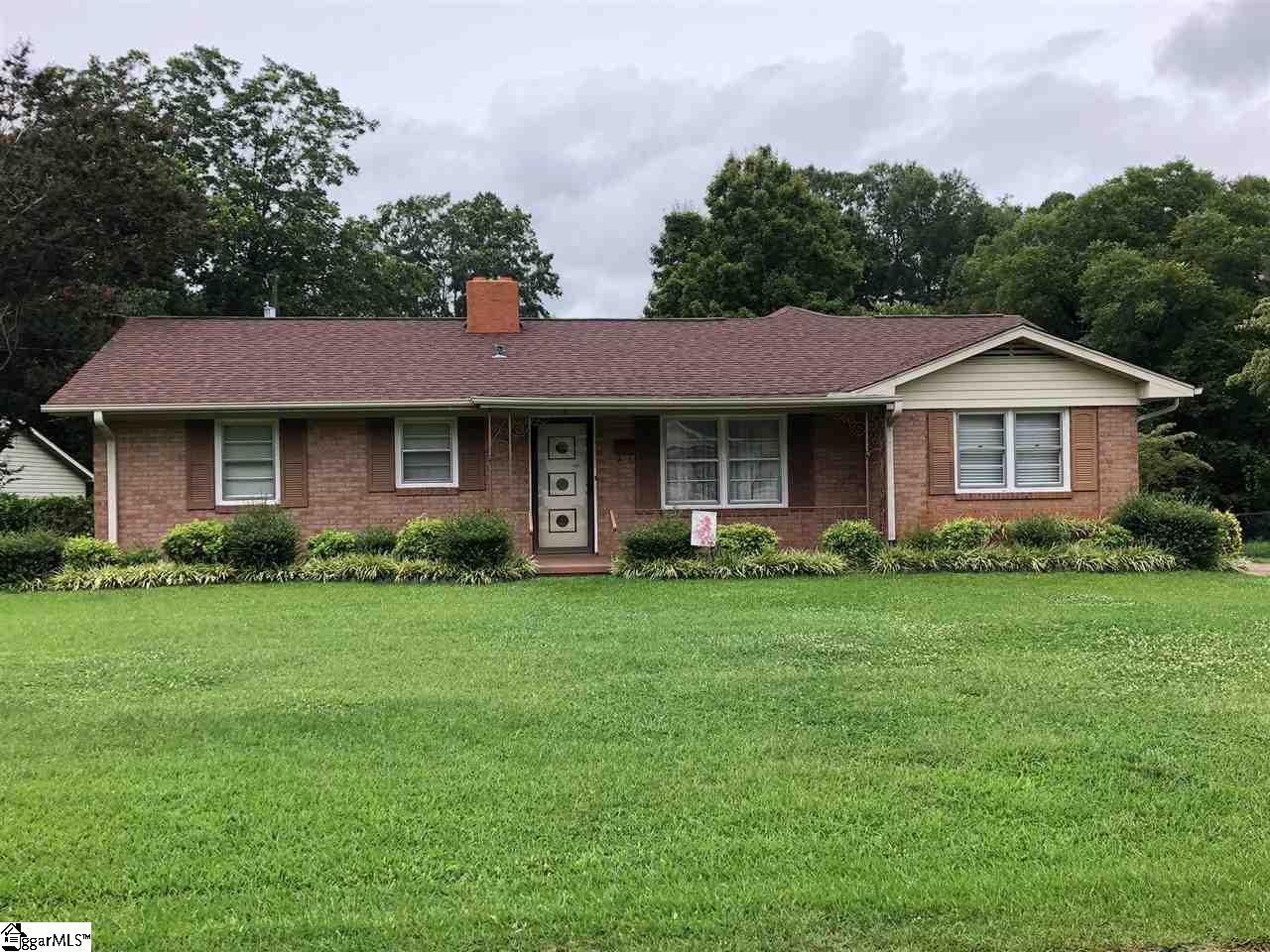 Brick/Vinyl Ranch, Crawl Space, Architectural Roof, Vinyl/Alum Trim, Some Storm Windows, Doors, Front Porch, 2 Car Carport, Detached 2 Car Garage, Paved Driveway, 3 BR, 1.5 BT, LR, DN, Den, KIT, Laminate Counter Tops, Smooth Cook Top, Electric Oven, Dishwasher, Laundry, Dryer Gas Hookup, Gas Water Heater, MB, Sunroom - Natural Gas Heat, Forced Air, AC, Electric, Central Forced, Floors, Hardwood, Ceramic Tile, Carpet, Public Water, Sewer