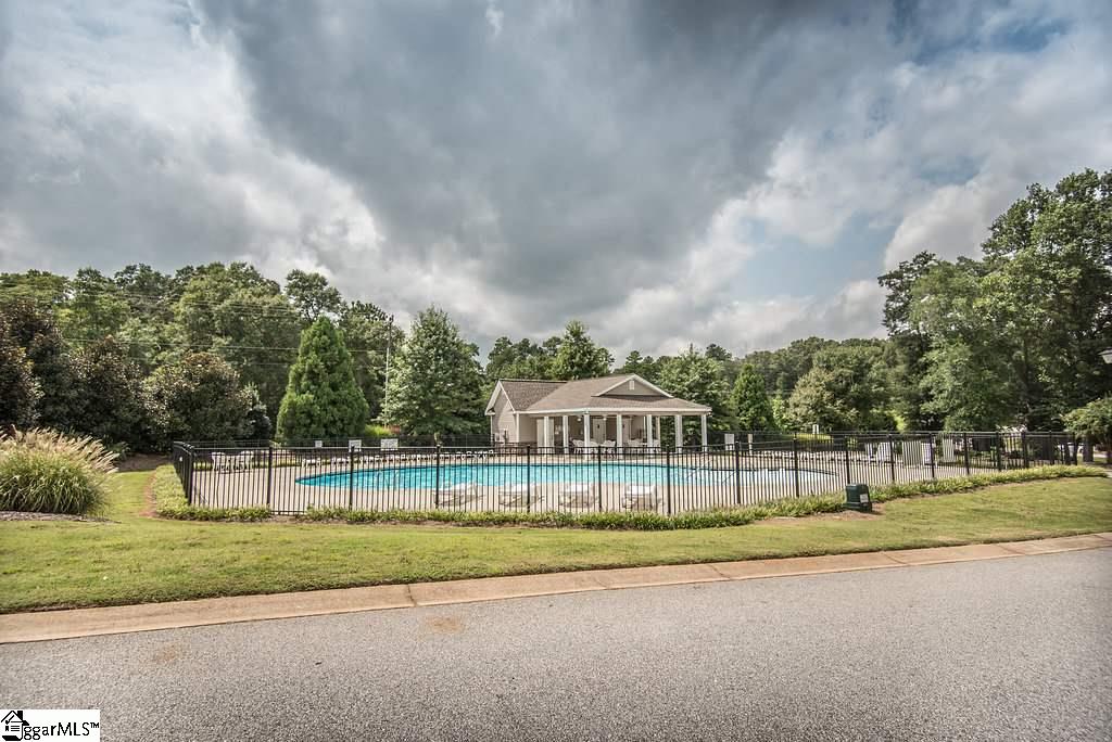 Sold 380 Riverdale Road Simpsonville Sc 29680 3 Beds 2 Full Baths 1 Half Bath 193000 Sold Listing