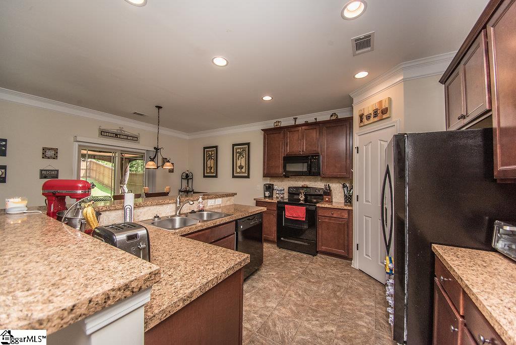 Sold 380 Riverdale Road Simpsonville Sc 29680 3 Beds 2 Full Baths 1 Half Bath 193000 Sold Listing