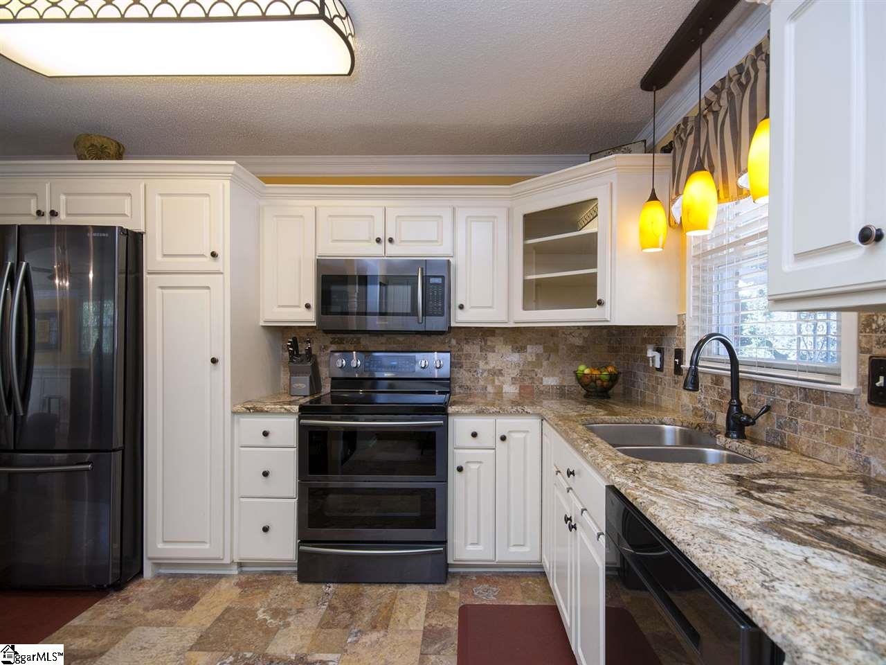 Sold 11 Wolseley Road Greenville Sc 29615 3 Beds 2 Full Baths 208000 Sold Listing
