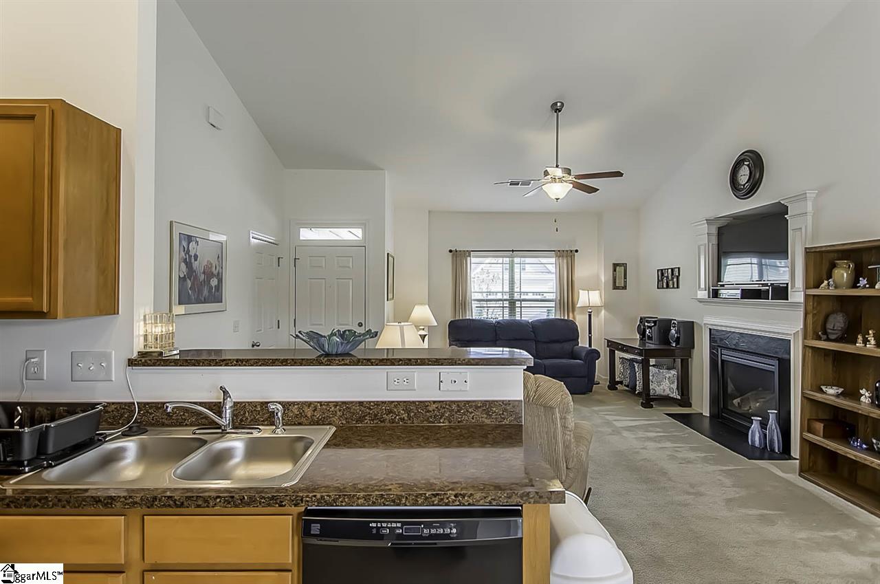 Sold 224 Riverdale Road Simpsonville Sc 29680 3 Beds 2 Full Baths 169900 Sold Listing