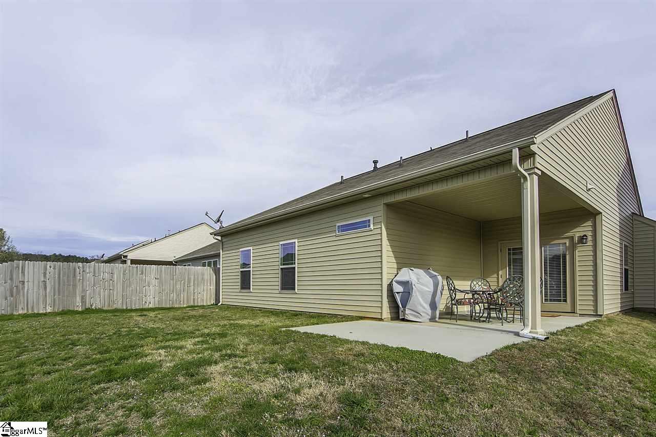 Sold 224 Riverdale Road Simpsonville Sc 29680 3 Beds 2 Full Baths 169900 Sold Listing