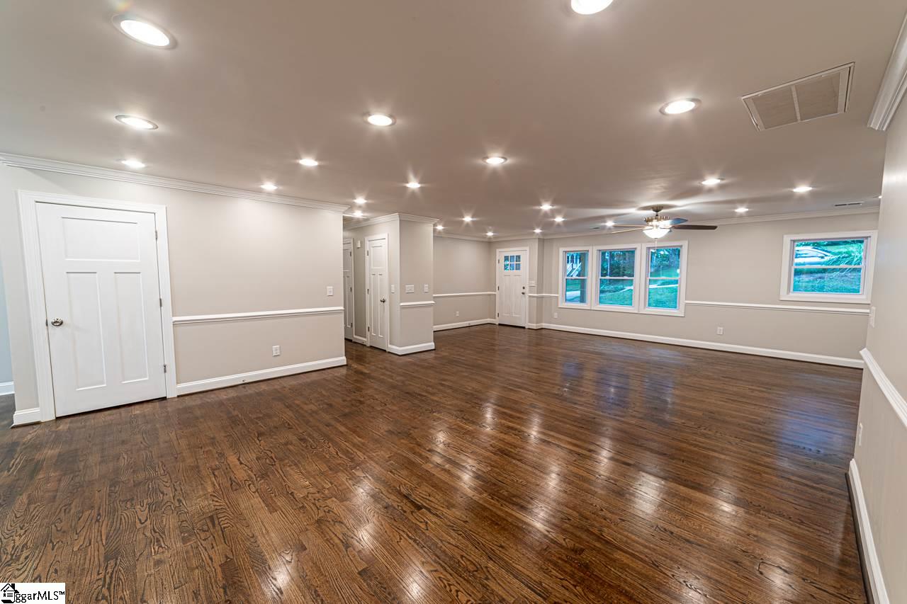 137 Bradley Boulevard Greenville Sc 29609 Berkshire Hathaway